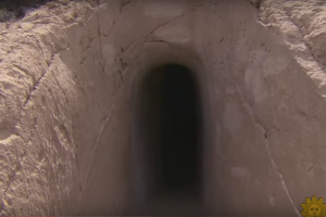 Мексиканец 25 лет "вырезает пещеру" из песчаника 