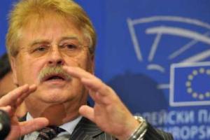 Страны Евросоюза рассчитывают, что санкции с России удастся снять до марта 2016 года