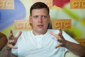 Актер комедийного сериала "Кухня" готовится к рождению первенца