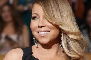 Певица Мерайя Кери встретила Рождество с семьей на горнолыжном курорте