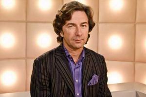 Жену певца Валерия Сюткина срочно прооперировали