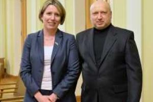 Турчинов провел встречу с Чрезвычайным и Полномочным послом Великобритании