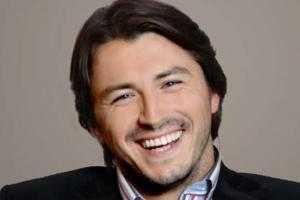 Шоумен Сергей Притула сочинил стих, посвященный потасовке между Яценюком и нардепом Барна