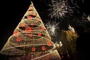 Самые зрелищные новогодние елки мира