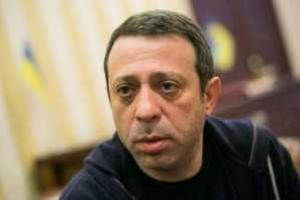 По решению судьи Корбана должны принудительно доставить в суд из института Амосова