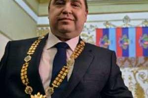 Кадровые перестановки в "ЛНР" - это целенаправленное усиление роли "военных" во власти - российский блогер