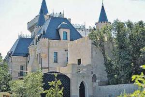 Звездная семья Пугачевой и Галкина соорудили под своим особняком основательный бункер