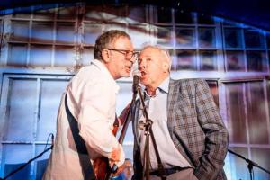 Музыкант Евгений Маргулис рассказал о конфликте с Андреем Макаревичем