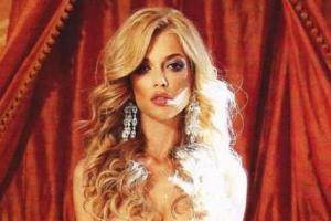 Участница группы "ВИА Гра" обнажилась для мужского глянца