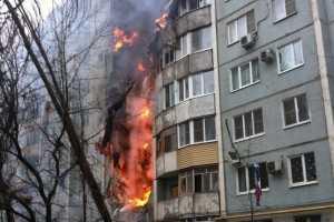 Жители взорвавшегося в Волгограде дома рассказали, что одна из квартир была напичкана боеприпасами
