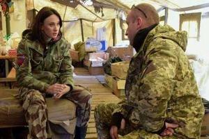 Волонтеры приглашают на контрактную службу в десантно-штурмовую бригаду "злых и трезвых" бойцов 