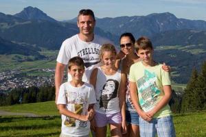 Дочь мэра Киева Виталия Кличко в Германии приняла участие в профессиональной фотосессии