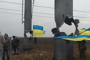 После переговоров с Порошенко активисты блокады Крыма согласились разблокировать подачу электричества