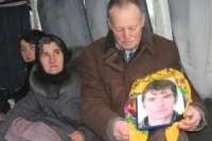 На Полтавщине похоронили бойца, отца шестерых детей, зверски замученного боевиками "ДНР"