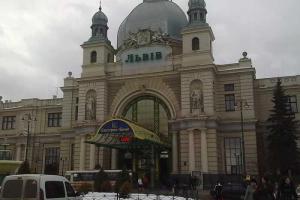 Во Львове в день Святого Николая выйдет на маршрут зимний ретро-поезд