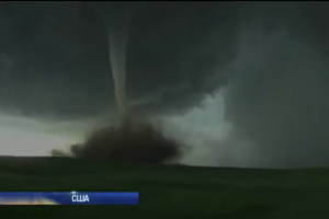 В США смертоносное торнадо продолжает забирать жизни людей: погибло уже более 40 человек