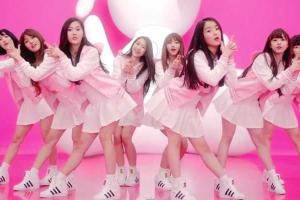 "Теплый" прием: в аэропорту Лос-Анджелеса задержали девушек музыкальной группы "Oh My Girl", приняв за проституток