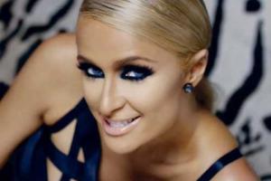 Светская львица Пэрис Хилтон показала сногсшибательную фигуру в купальнике