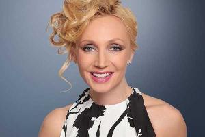 Певица Кристина Орбакайте вызвала бурю комментариев пикантным фото