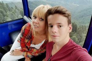 Сын певицы Валерии закрутил роман с моделью 