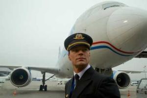 В Сеть попал новый трейлер фильма-катастрофы "Экипаж" с Данилой Козловским в главной роли