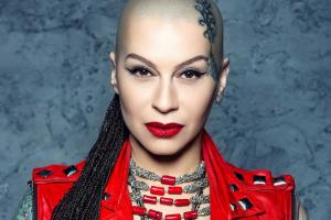 Певица Наргиз Закирова порадовала своих фанатов новыми снимками в соцсети