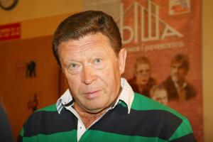 У актера Георгия Мартиросяна появилась молодая любовница