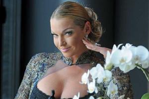 Анастасия Волочкова шумно отметила свое 40-летие в кругу друзей