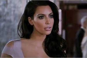 Светская львица Ким Кардашьян показала первое фото новорожденного сына