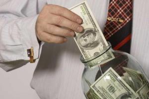 В России планируют спасать банки за счет частных вкладов: россияне могут потерять последние деньги