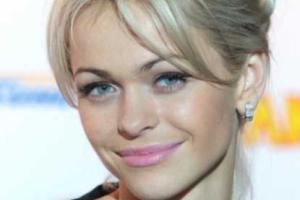 Поклонники Анны Хилькевич раскритиковали актрису за занятия в тренажерном зале