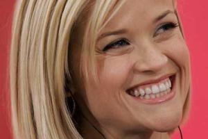 Актриса Риз Уизерспун приняла участие в фотосессии для журнала "Harper's Bazaar"