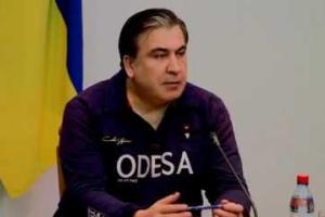 Саакашвили демонстративно уволил собственного советника