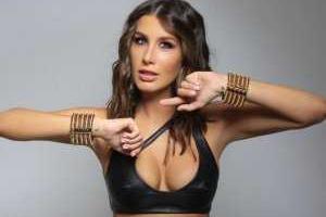 Поклонники Кети Топурия раскритиковали слишком большие силиконовые губы певицы