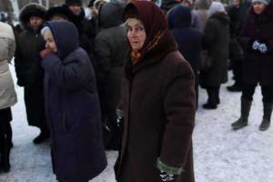 В оккупированном Донецке люди умирают прямо в очередях за гуманитаркой - очевидцы
