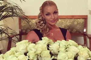 Анастасия Волочкова показала наряд, в котором появится в клипе своей дочери