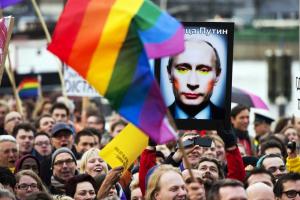 Власть РФ готовит очередной удар по российским секс-меньшинствам - Washington Post