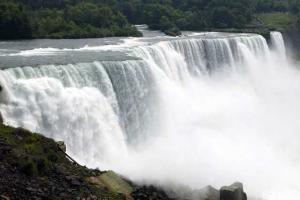 Американские чиновники планируют на время осушить Ниагарский водопад