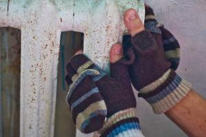 Катастрофа в Макеевке: тысячи жителей города продолжают замерзать в холодных домах