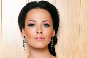 Певица Даша Астафьева поделилась пикантным снимком на фоне океана