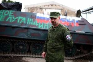 Боевики бригады "Призрак" навели порядок возле штаба, забрали авто и исчезли из Алчевска - соцсети