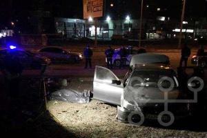 В Киеве ночная погоня за "летающим" по городу BMW закончилась стрельбой, арестом и смертью одного человека