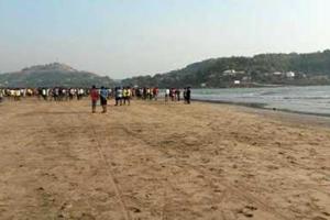 В Индии пикник для студентов закончился трагедией: в море утонули 13 человек