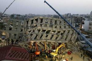 Растет число жертв и пострадавших от землетрясения на Тайване