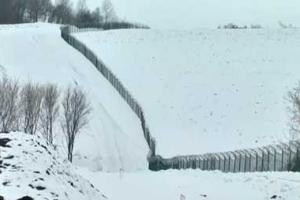 Журналисты показали как воплощается в жизнь проект "Стена" на границе с Россией