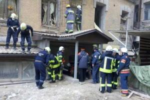 В Киеве под завалами рухнувшего дома найдено тело еще одного погибшего