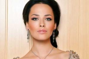 Даша Астафьева продолжает дразнить фанатов пикантными снимками