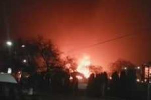 Жители Грозного содрогнулись от мощнейшего взрыва: горит АЗС, есть пострадавшие