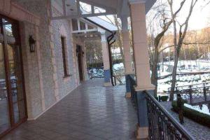 Российский журналист, побывав в Межигорье: порядок во всем, ничего не разворовано и не разрушено...