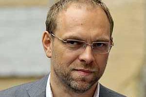 Нардеп Власенко предлагает лишить Порошенко права выбирать кандидатуру генпрокурора